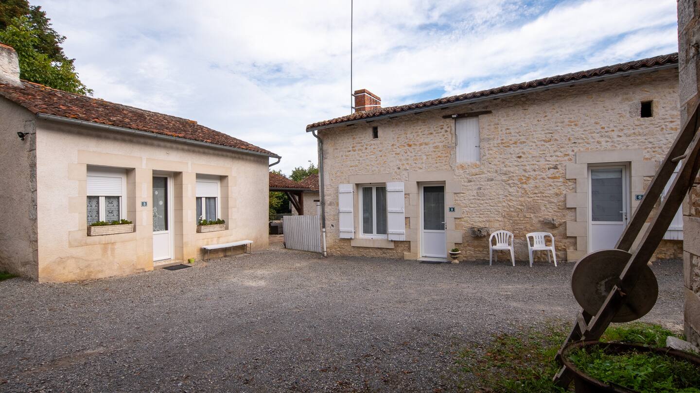 Le Petit Mona Elowen