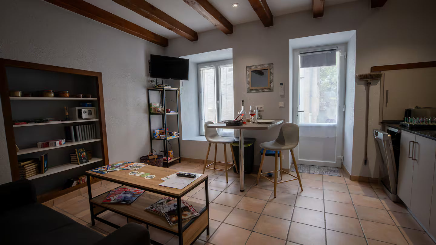 Le Petit Mona Elowen