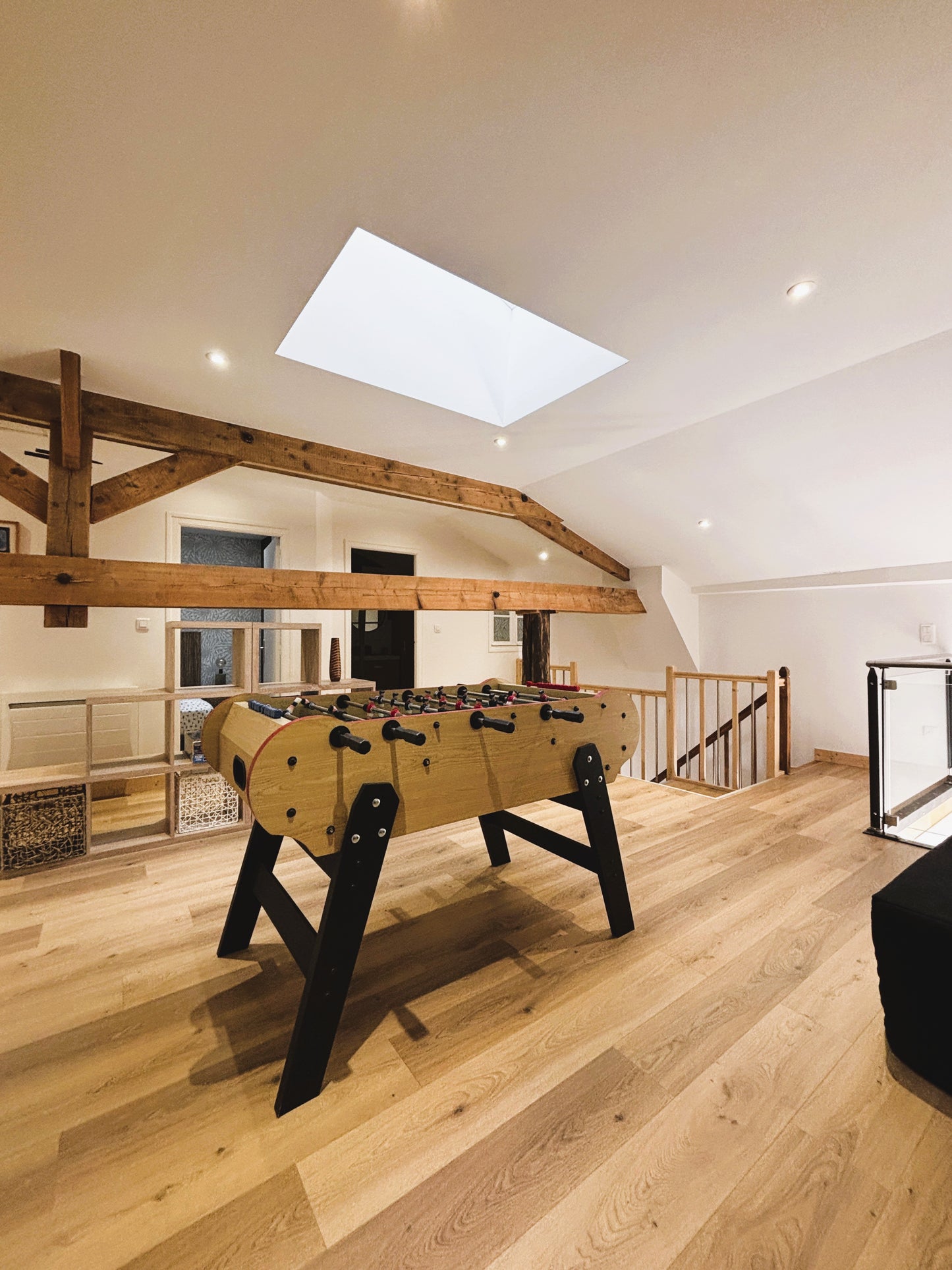 Gîte des Carmes à Vivonne – Grand Gîte Familial avec Terrasse, Baby-foot & Garage | Atout Clé Conciergerie