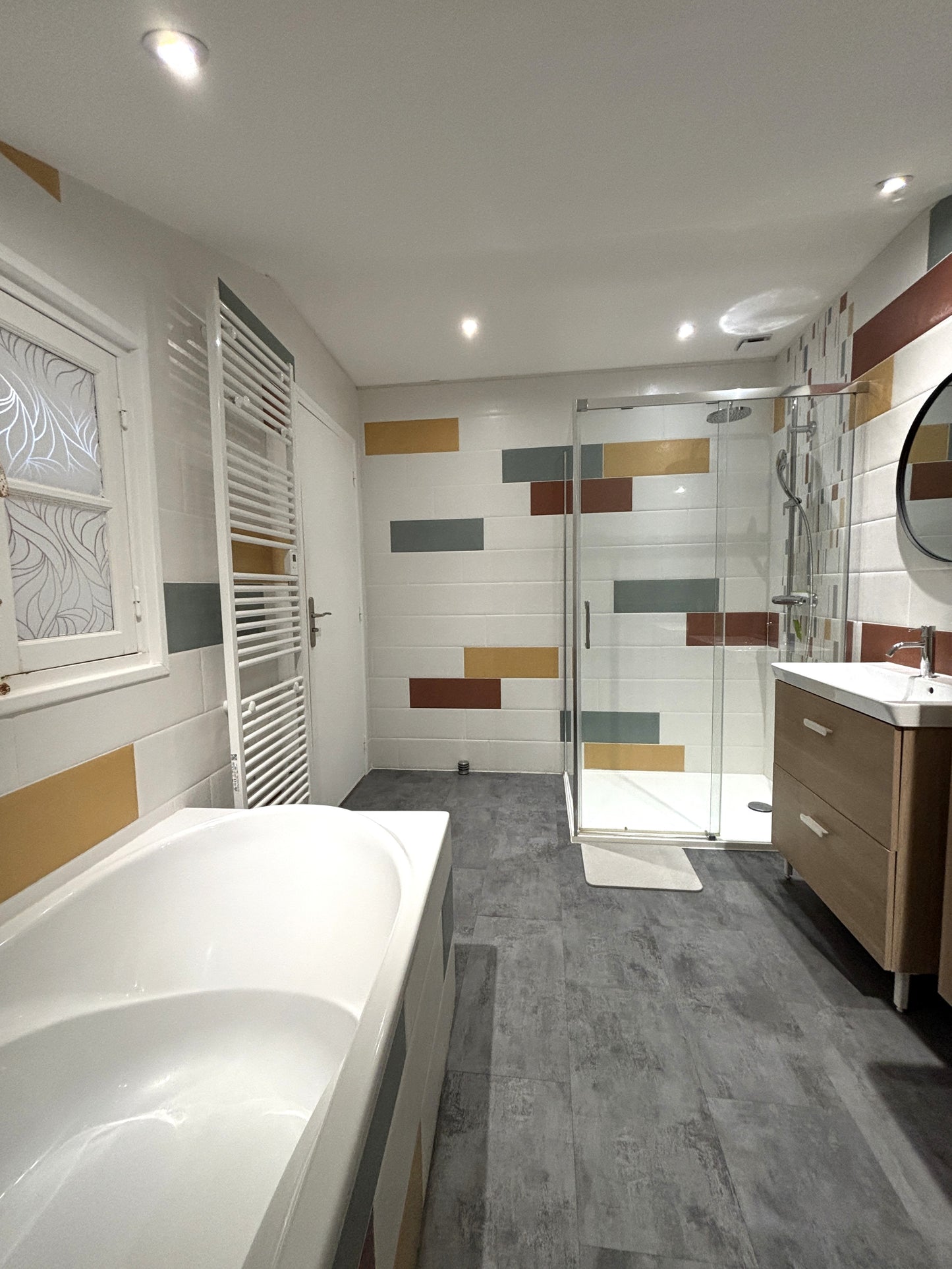 Gîte des Carmes à Vivonne – Grand Gîte Familial avec Terrasse, Baby-foot & Garage | Atout Clé Conciergerie