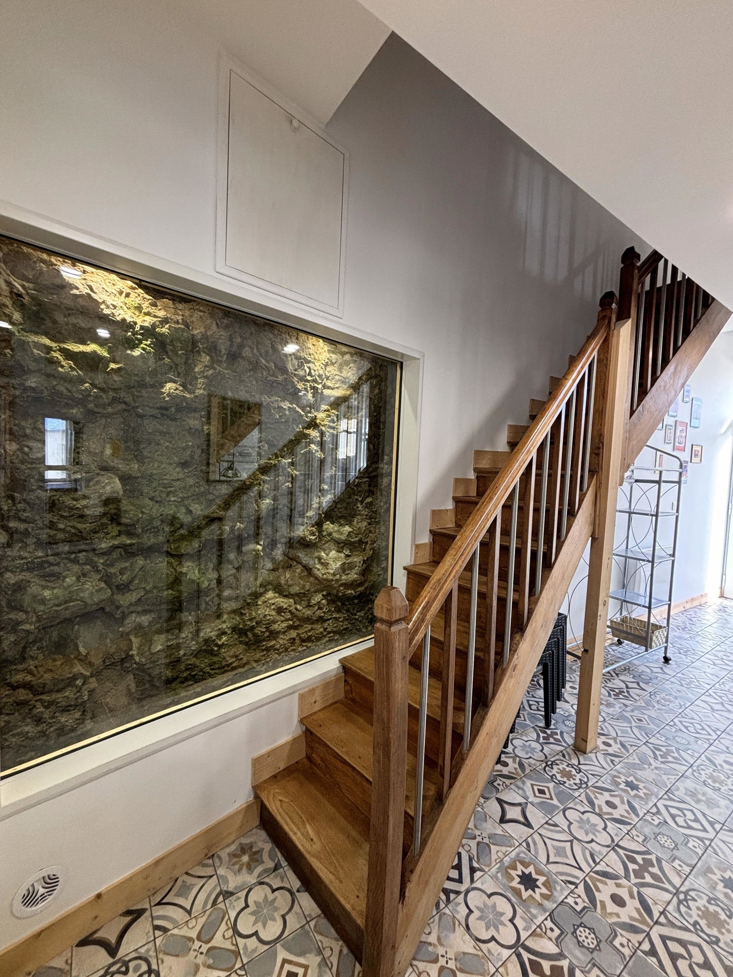 Gîte des Carmes à Vivonne – Grand Gîte Familial avec Terrasse, Baby-foot & Garage | Atout Clé Conciergerie